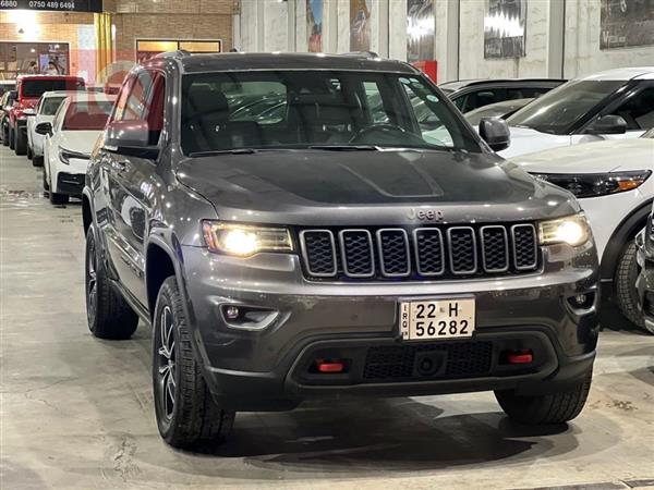 جيب جراند شيروكي 2017 للبيع في العراق - اربيل